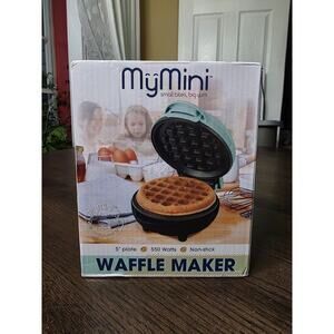 Nostalgia My Mini Waffle Maker 5 Inch Non Stick Teal Compact MWF5TL New
